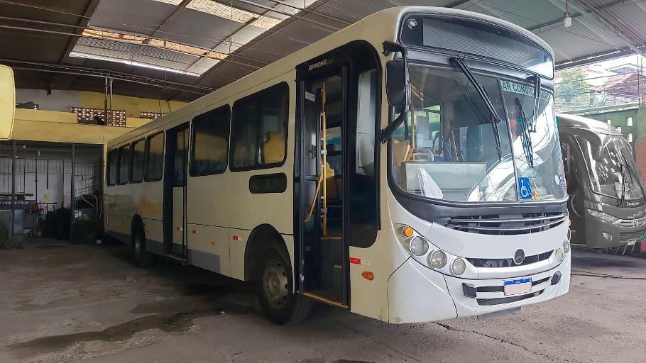 MERCEDES-BENZ OF1722  CAIO APACHE VIP COM AR E ELEVADOR JC